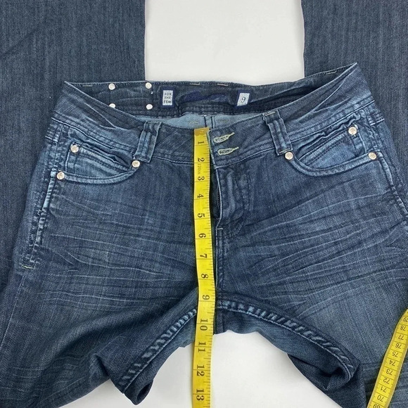 Dark wash medium rise whiskered Blue flared leg pullon jeans size 8 - Picture 8 of 15